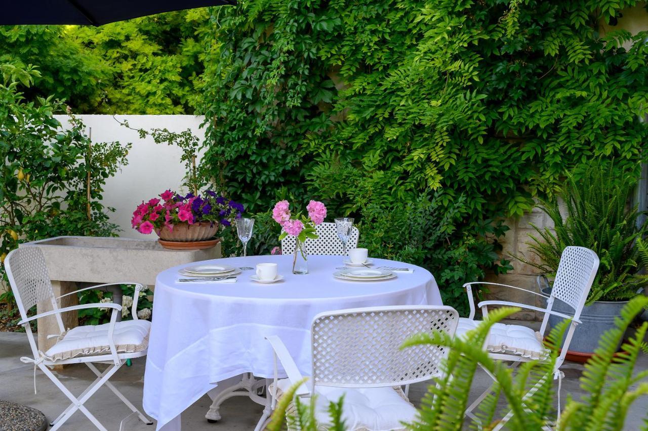 Palace Schoen Milesi - Esense Of Prestige - Private Pool - Free Parking - Old Money Style Luxury Rooms - Walking Distance To The Old Town, The Beach And All Amenities - Buralux Properties Сплит Екстериор снимка